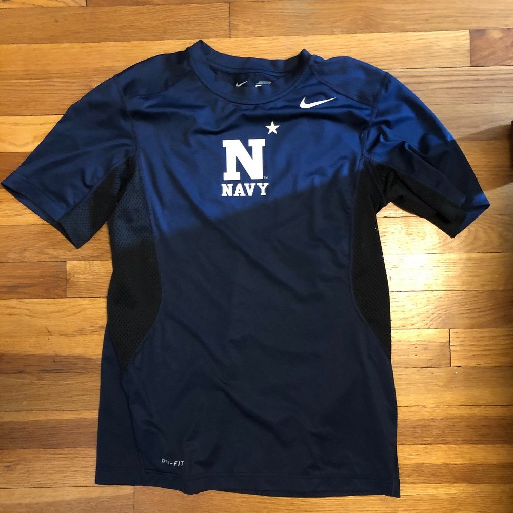 Nike DriFit Shirt